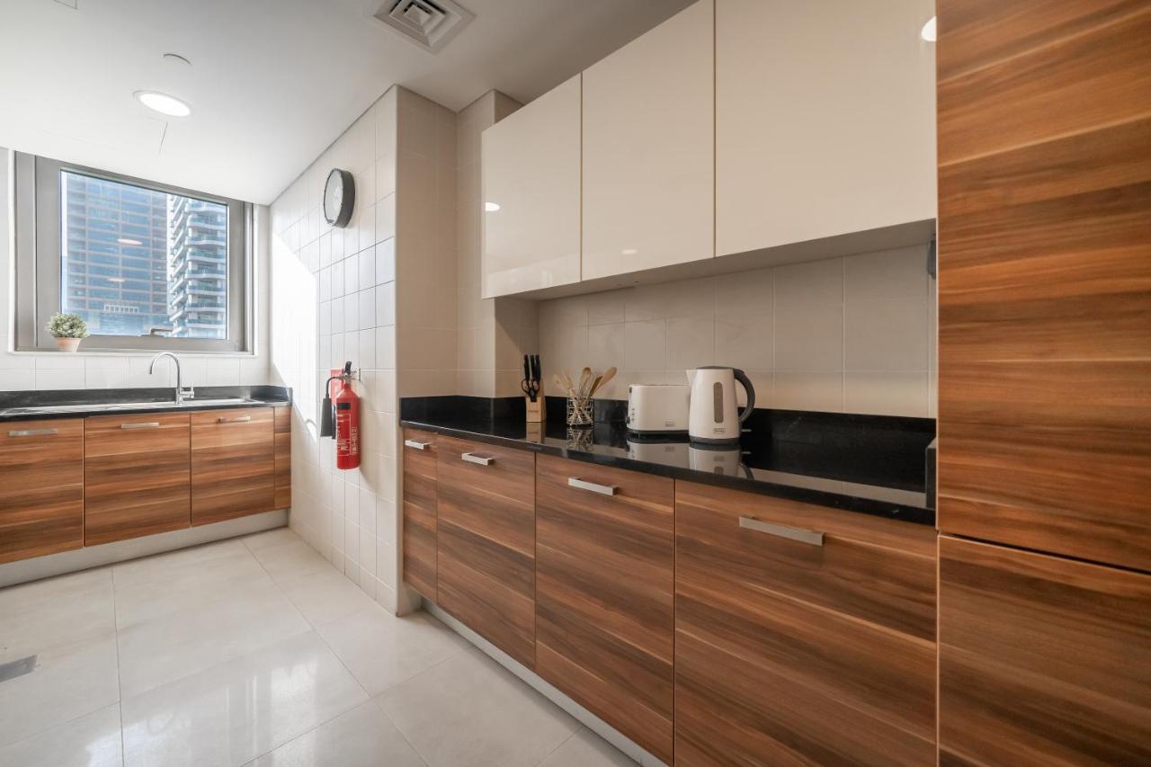Higuests - Spacious Apt For 5 With Spectacular Marina Views Дубай Экстерьер фото