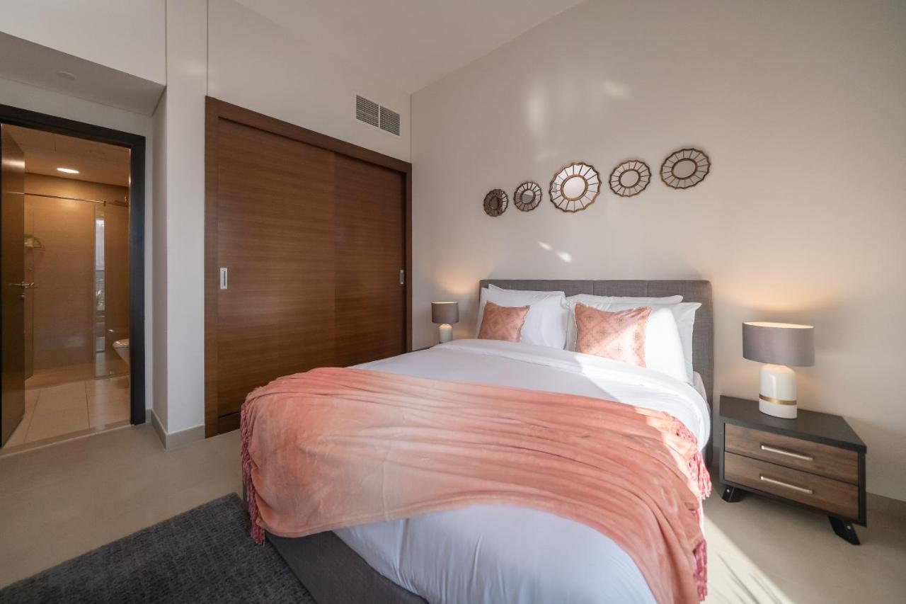 Higuests - Spacious Apt For 5 With Spectacular Marina Views Дубай Экстерьер фото